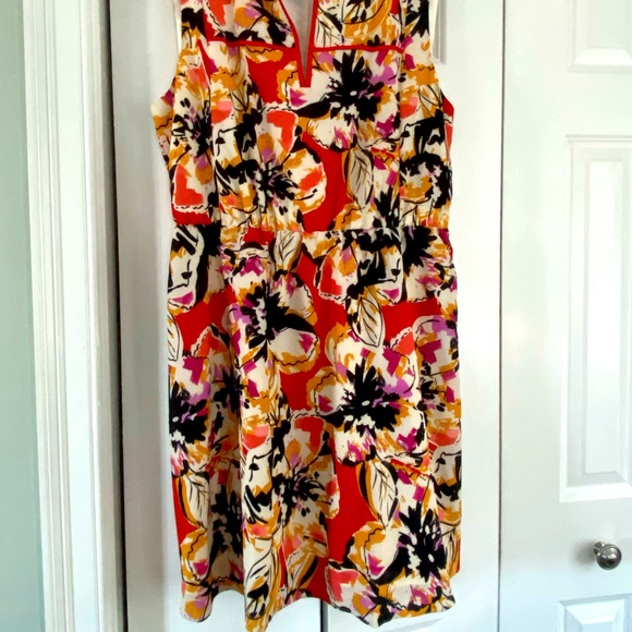 Adorable floral dress - Picture 1 of 5